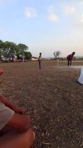 सिमरिया कलां - प्लास्टिक बॉल टूर्नामेंट में छेनाका कछार और करेली के फाइनल मे करेली की टीम विजेता 21000 नगद पुरस्कार लेगई