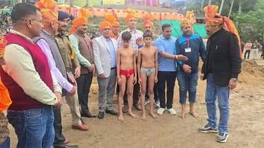 -#घुमारवीं -- राज्य स्तरीय ग्रीष्मोत्सव मेले में कुश्ती प्रतियोगिता का शुभारंभ... -#देखिए_लाइव...
-#ब्राइट_न्यूज_घुमारव...