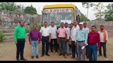 मुंगेली: मुंगेली में कड़ी सुरक्षा के बीच 12वीं हिंदी प्रश्नपत्र थाना से रवाना, पुनः परीक्षा 10 अप्रैल को होगी