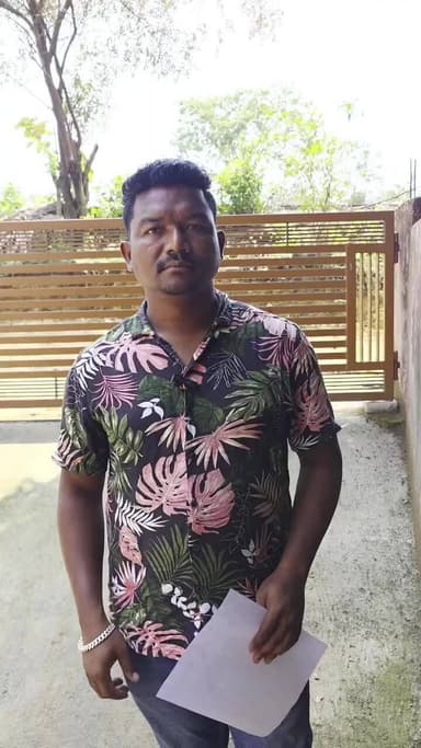 ବାରିପଦା ସଦର: ବଡବଜାର ସ୍ଥିତ ସରକାରୀ ମହିଳା ମହାବିଦ୍ୟାଳୟ ରୁ ମୁର୍ଗାବାଡି ସ୍ଥିତ ଛାତ୍ରୀ ନିବାସ ଯାଏଁ ବସସେବା ଦାବୀକରି ମତଦେଲେ ମାସାଆର୍ମୀ ରାଜ୍ୟ ସଭାପତି