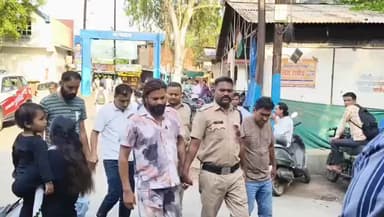 कटनी नगर: क्रिकेट सट्टे के खिलाफ पुलिस की कार्रवाई, 6 गिरफ्तार, लैपटॉप, मोबाइल और करोड़ों का बैंक ट्रांजैक्शन बरामद, जांच जारी