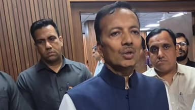 यमुनानगर में दिशा कमेटी की बैठक, सांसद नवीन जिंदल व वरुण मुलाना के सख्त निर्देश, बाढ़-शिक्षा, प्रदूषण पर फोकस।।
#Yamunan...