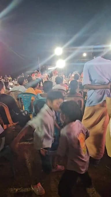 നെടുംകുന്ന് മലനട ഉത്സവത്തിലെ ഇടയിലെ വ്യത്യസ്തമായ കാഴ്ച