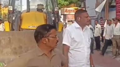 खंडवा: खंडवा में सिटी मजिस्ट्रेट और नगर निगम की कार्रवाई, अस्पताल के पास से अतिक्रमण हटाया गया