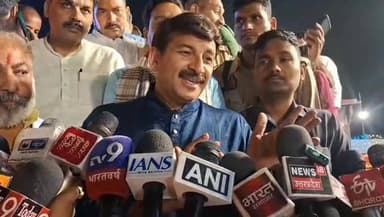 मंगल पांडे पर मनोज तिवारी का बड़ा बयान, कहा— क्रांतिकारियों को जगाने वाले वीर थे
#Ballia #MangalPandey #ManojTiwari #BJP...