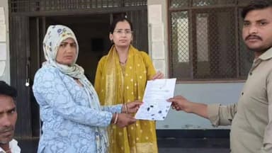 वज़ीरपुर: वजीरपुर एसडीएम कार्यालय पर सड़क और स्ट्रीट लाइट की मांग, वार्ड 24 के निवासियों ने एसडीएम को सौंपा ज्ञापन