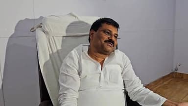 नीतीश कुमार ही रहेंगे CM उमेश कुशवाहा का बड़ा बयान | निशांत पर भी दिया इशारा
#NitishKumar #UmeshKushwaha #JDU #BiharPoli...