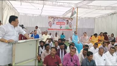 कांग्रेस पार्टी ने कलेक्टर कार्यालय के सामने दिया धरना #reel #burhanpur #mohandhakle