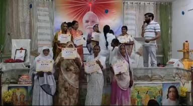 धर्म मार्ग पर चलने वालों का सम्मान, बीके रेखा बहन का संदेश—“धर्म पर चलने वाले की कभी हार नहीं होती”