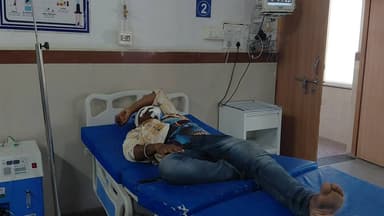 मोटर साइकिल अनियंत्रित होने पर युवक गंभीर रूप से घायल नागपुर रेफर