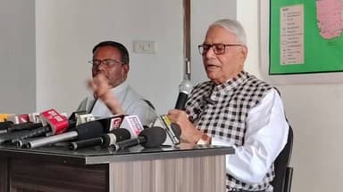 पूर्व वित्त एवं विदेश मंत्री यशवंत सिन्हा ने ज्वलंत मुद्दों को लेकर की प्रेस कॉन्फ्रेंस
#yaswantsinha #ramnavami #iran ...