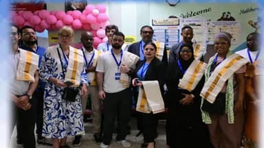 കണയന്നൂർ: എറണാകുളത്തെ പിങ്ക് ബൂത്ത് സന്ദർശിച്ച് അന്താരാഷ്ട്ര പ്രതിനിധി സംഘം