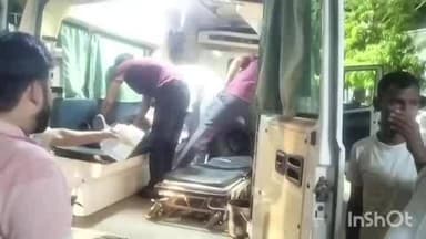 गुरारू: गोरडीहा गांव के पास ट्रक और स्कॉर्पियो की टक्कर, चालक की मौत, छह घायल, स्कॉर्पियो में जा रही थी बारात
