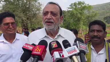 ରାୟଗଡା: କାଶୀପୁର ସିଯିମାଳିଅଞ୍ଚଳରେ ଦମନଲୀଳା ବନ୍ଦକରନ୍ତୁ ଆଉ ଆଦିବାସୀମାନଙ୍କୁ ନ୍ୟାୟ ପ୍ରଦାନକରନ୍ତୁ ବୋଲିକହିଲେ ପୂର୍ବତନମନ୍ତ୍ରୀ ରବିନାରାୟଣ ନନ୍ଦ