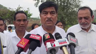 ରାୟଗଡା: କାଶୀପୁର ସିଜିମାଳିରେ ଖଣି ଖନନ ନିମନ୍ତେ ଲୋକଙ୍କ ସହ ପୁଣିଥରେ ପୁନର୍ବିଚାର କରାଯାଉ ବୋଲି ଦାବି କଲେ ଆଠଗଡ ବିଜେଡି ବିଧାୟକ ରାଜା ସ୍ୱାଇଁ