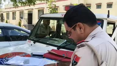 पिंडवाड़ा: ईसरा रोड पर दो बाइकों की टक्कर में एक बाइक सवार की मौत, परिजन पहुंचे अस्पताल, पुलिस ने शव का पोस्टमार्टम करवाया