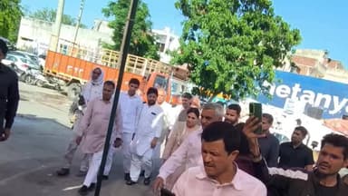 करनाल: यूथ कांग्रेस के धरने पर अनाज मंडी पहुंचे नेता प्रतिपक्ष भूपेंद्र सिंह हुड्डा