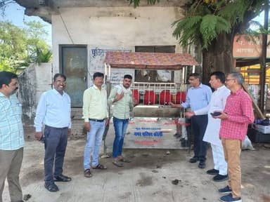 #जल गंगा संवर्धन अभियान
बरेली नगर में तहसील कार्यालय के समीप पिपरिया चौराहे पर नगर परिषद बरेली द्वारा नागरिकों के लिए ...