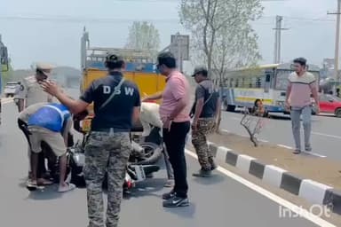 నెల్లిమర్ల: మానవత్వం చాటుకున్న జిల్లా ఎస్పీ: రోడ్డు ప్రమాద బాధితుడికి తక్షణ సహాయం