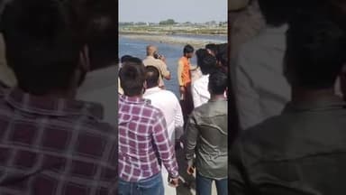 #मथुरा में यमुना जी में डूबी श्रद्धांलुओं की नाव, 10 की मौत, मदद कार्य जारी@