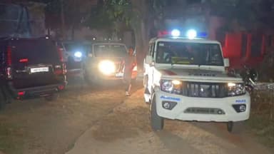 हंटरगंज: चतरा: शिक्षक पर तीसरी कक्षा की छात्रा को हवस का शिकार बनाकर गर्भवती करने का आरोप, गुरु-शिष्या का रिश्ता हुआ शर्मसार