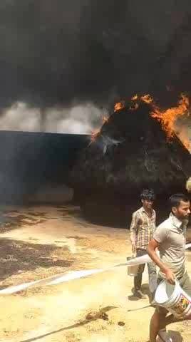 लाखों-लाख की नुकसान बरामा काको मे@@#