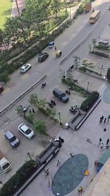 मेंटिनेंस चार्ज पूर लेंगे,लेकिन स्टाफ के पैसे नही देगे
#ग्रेटर_नोएडा_वेस्ट की #गौड़_सिटी_1_सोसायटी के सातवें एवेन्यू मे...