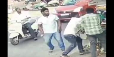 మచిలీపట్నం: కత్తులతో పరస్పర దాడి
