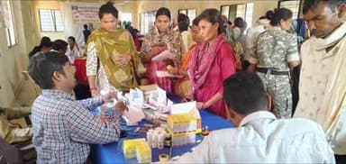 कोरची: बेडगावात आरोग्य मेळावा १६६ नागरिकांची तपासणी, ६४ जणांना नेत्र रूग्नांची शस्त्रक्रिये करीता निवड