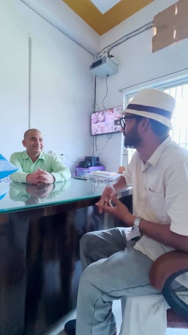 पिछली वीडियो में आप सबने इस बच्चे को जो प्यार दिया, हिम्मत को सराहा ✨ उसके लिए आप सभी का धन्यवाद। आज आयुष के नॉलेज डेवलप...