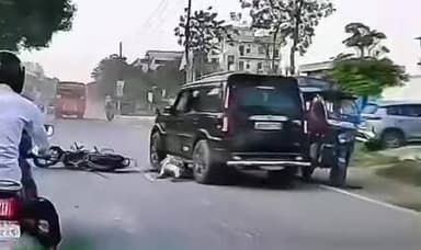 *अलीगढ़*
इस लाईव वीडियो को देखकर कह सकते हैं कि, आज सच में यमराज छुट्टी पर थे!