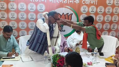ଧର୍ମଶାଳା: ମେଦିନିପୁର ବିଜେପି ପାର୍ଟି କାର୍ଯ୍ୟାଳୟରେ ସ୍ୱତନ୍ତ୍ର ବୈଠକରେ ଯୋଗଦେଲେ ଯାଜପୁର ସାଂସଦ ରବୀନ୍ଦ୍ର ନାରାୟଣ ବେହେରା