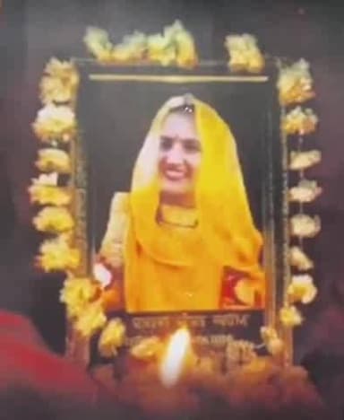 बड़गांव: विवाहिता की संदिग्ध हालत में मौत के मामले में पति गिरफ्तार, राजपूत समाज ने किया थाने का घेराव