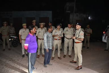#Aligarhpolice
एसएसपी महोदय द्वारा थाना खैर क्षेत्रांतर्गत एक व्यक्ति के गम्भीर रुप से घायल होने की सूचना के संबंध में ...