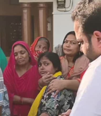 बीघापुर: हिस्यामपुर पहुंचा क्राइम इंस्पेक्टर का शव, डौंडियाखेड़ा घाट पर हुआ अंतिम संस्कार