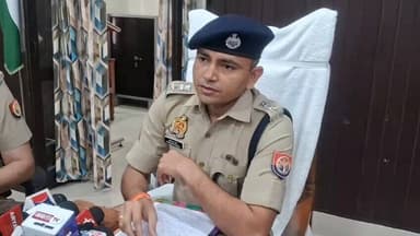 प्रतिबन्धित नशीली दवाईयों के साथ 03 अभियुक्तो को गिरफ्तार करने के संबंध में #एसपीˍरामपुर द्वारा दी गयी बाइट । https://t....