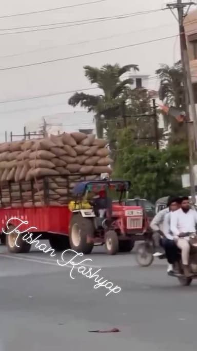 पुलिस अधीक्षक श्रीमती हितिका वासल के संवेदनशील नेतृत्व में यातायात नियमों के पालन हेतु...
गुना पुलिस का सतत अभियान जार...