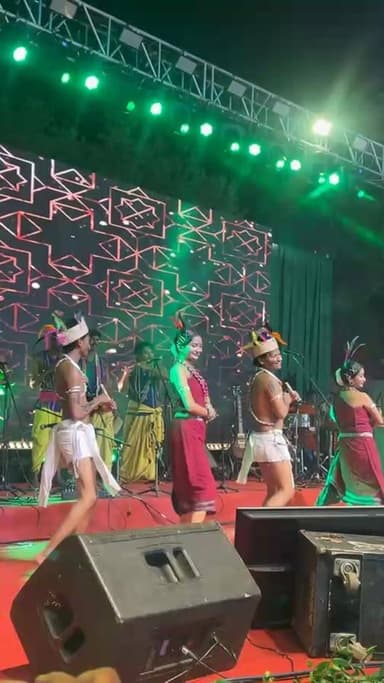 सरायकेला छाऊ मोहत्सव की झलकियाँ देखे दूसरे दिन LIVE