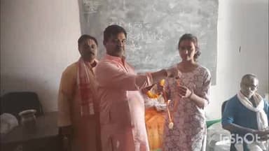 काराकाट: मैट्रिक परीक्षा में जिला 10 में शामिल छात्रा अंजली पांडेय को किया गया सम्मानित