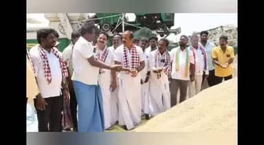 திருவள்ளூர்: திருவள்ளூர் அரசு கலை மற்றும் அறிவியல் கல்லூரியில் விளையாட்டு திடல் உள்ளிட்ட வசதிகள் அமைக்கப்படும் அதிமுக வேட்பாளர் ரமணா தேர்தல் வாக்குறுதி