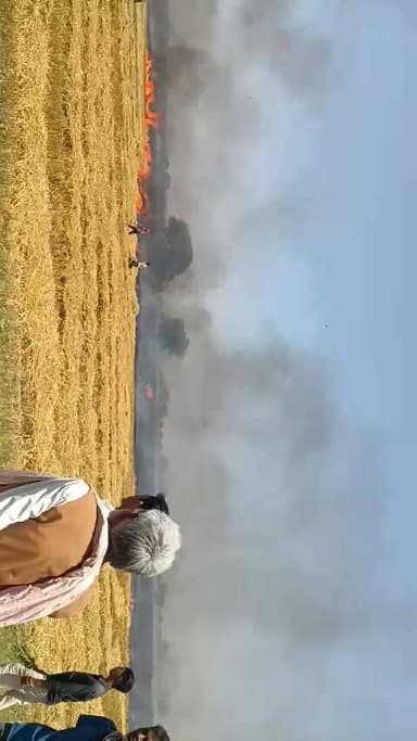 Barauli me aag kaTandav kisan