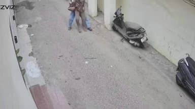 #राजस्थान की #राजधानी #जयपुर एक बार फिर शर्म से सिर झुकाने को मजबूर हो गई है। कानून-व्यवस्था पर बड़ा सवाल खड़ा करने वाला...