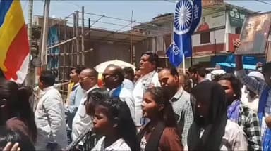 सगड़ी: जीयनपुर में बसपा के तत्वाधान में संविधान निर्माता डॉक्टर भीमराव अंबेडकर की जयंती के पूर्व निकाली गई भव्य पंचशील पदयात्रा