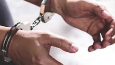 बैरसिया: भोपाल: डॉक्टर मनोज वर्मा से लूट मामले में पुलिस ने एक युवक और एक महिला को गिरफ्तार किया