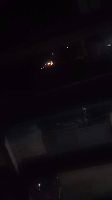 sikandra
kanpur dehat ke nahar ke pass ke khet me lagi aag