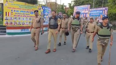 #SP_CITY द्वारा पुलिस बल के साथ कानून/सुरक्षा व्यवस्था के दृष्टिगत शहर क्षेत्र में किया पैदल गश्त-
आज दिनांक 13.04.202...