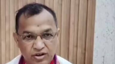 সৰুপথাৰ: গৰু বিহুৰ দিনাই জুবিন গাৰ্গক স্মৰণ কৰিলে সৰুপথাৰত বিজেপি প্ৰাৰ্থী বিশ্বজিত ফুকনে