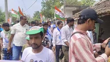 Live নির্বাচন যতই ঘনিয়ে আসছে, ততই জোরদার হচ্ছে রাজনৈতিক প্রচার। আজ ৬১ নম্বর লালগোলা বিধানসভা কেন্দ্রের তৃণমূল কংগ্রেসের...