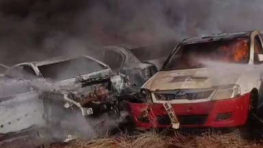 पालघर: ससूनवघर परिसरातील टॅप कॅप पार्किंगला लागलेल्या आधी दहाहून अधिक जळून खाक