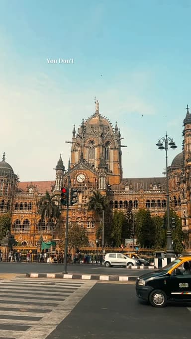 You don’t visit Mumbai, you feel it.
From timeless streets to everyday chaos, every corner holds a story waiting to be...